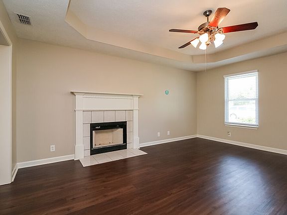 3rd image of 1231 Azure Way