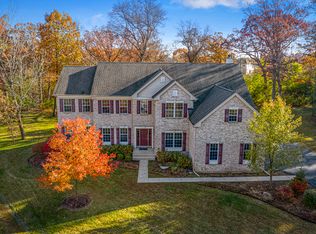 5445 Chancery Rd, Gurnee, IL 60031