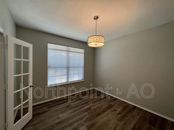 4th image of 3416 San Lucas Ln