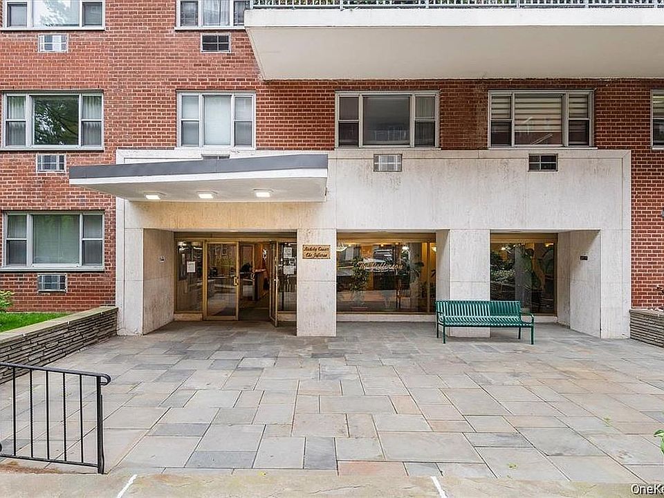 1st image of 52-40 39th Dr APT 2B