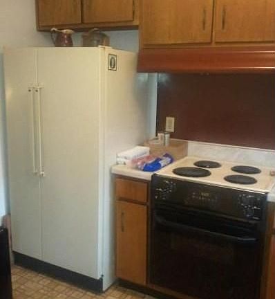 5th image of 410 Martin Dr