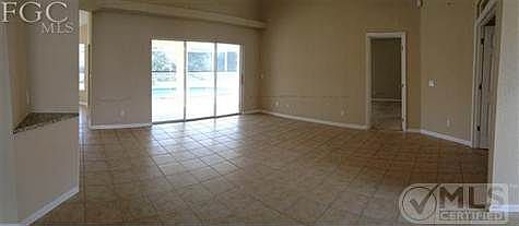 4th image of 754 Mirror Lakes Dr
