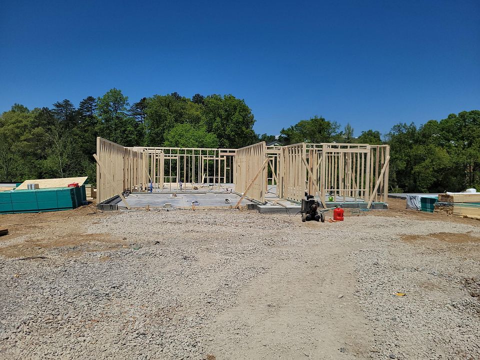 2nd image of 6144 Sycamore Stream Rd