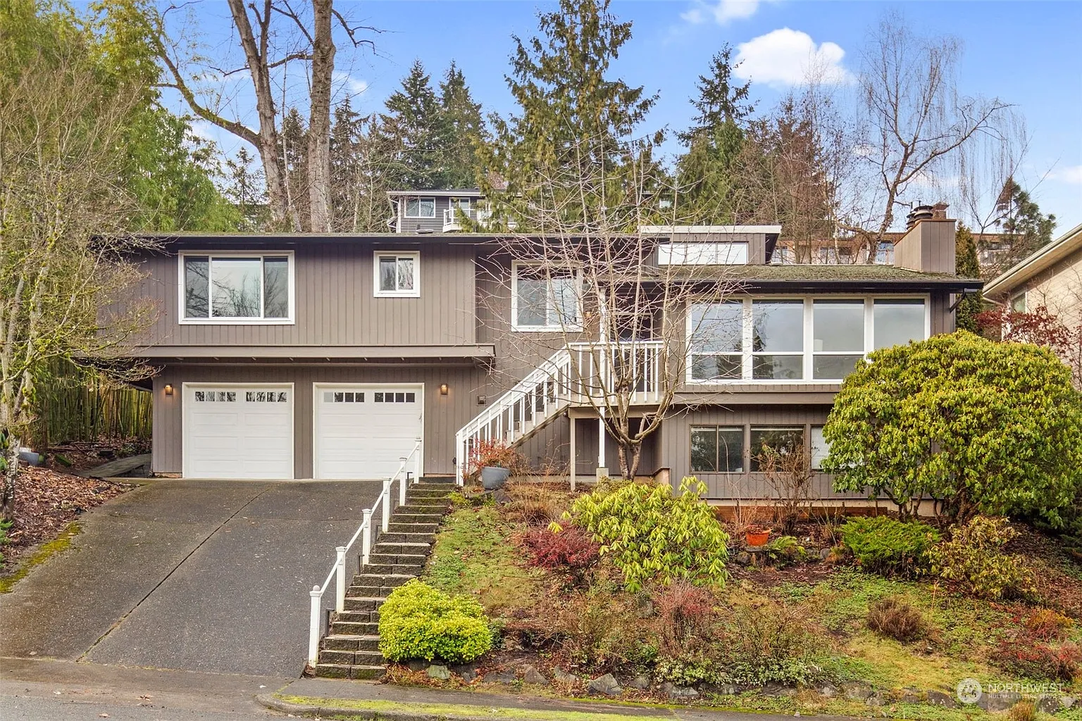 16051 36th Avenue NE photo 1