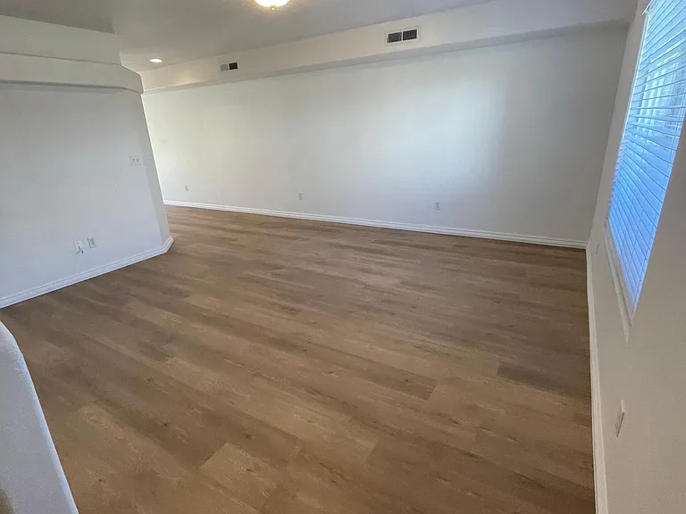 1735 W 540 N #1505 — Photo 2