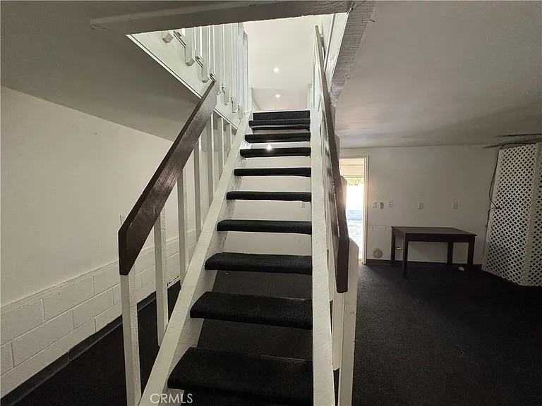 810 W Lambert Rd — Photo 21