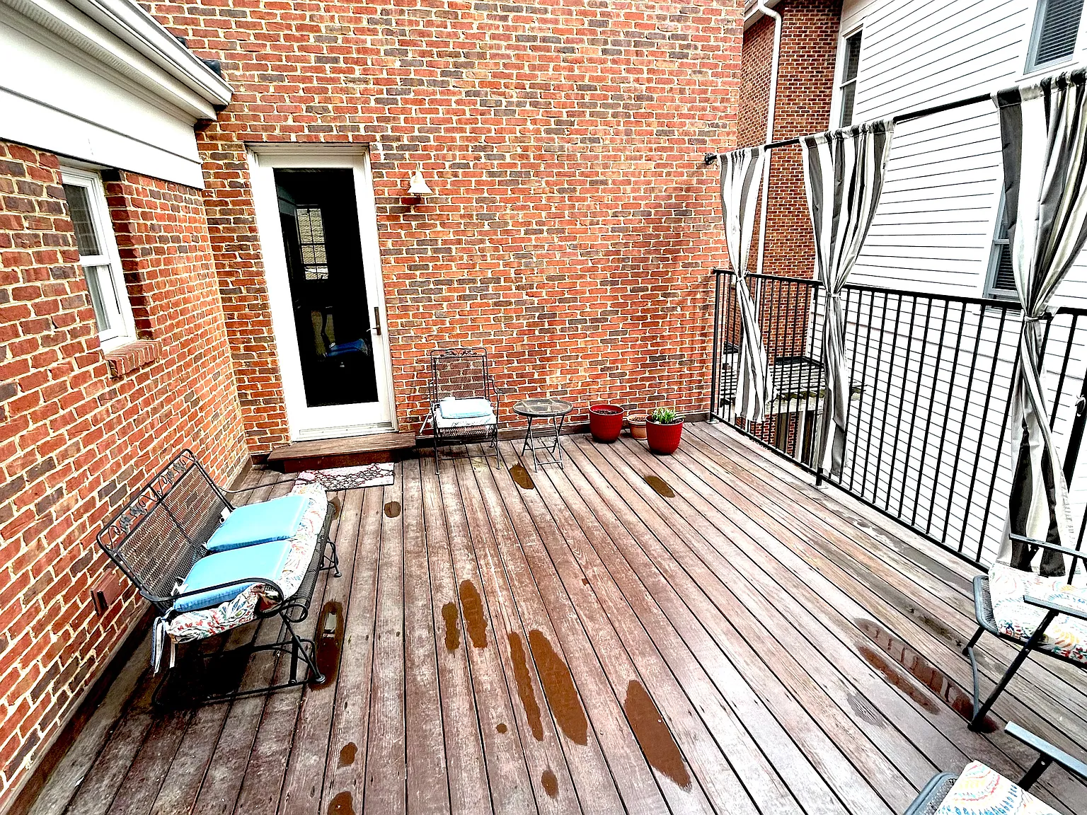 2 bed, 1.5 bath, 1000 sqft, $1,850 — Photo 2