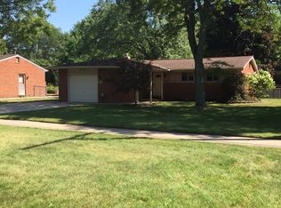 28029 W Nine Mile Rd, Farmington Hills, MI 48336