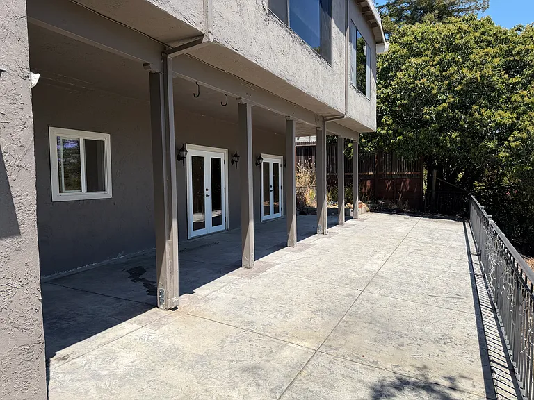 1320 El Curtola Blvd #A — Photo 24