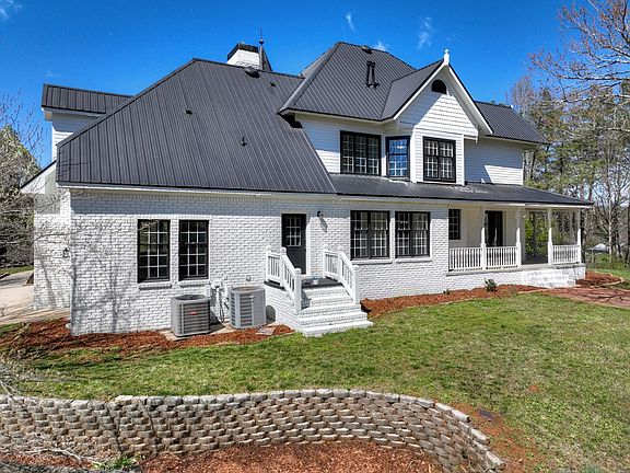 5th image of 229 Crossroads Church Rd