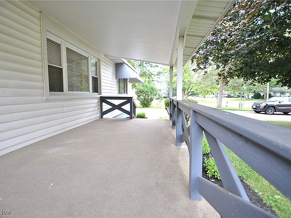 5th image of 198 Oakdale Dr