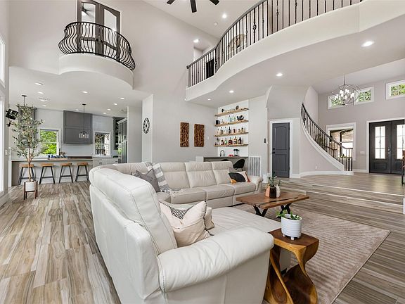 5th image of 10716 Beach Rd