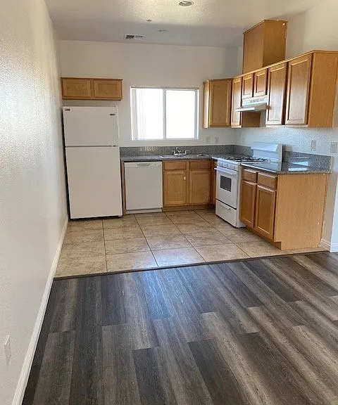 1627 Havasupai Dr (Happy 95, LLC) — Photo 4