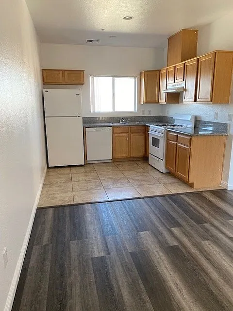 Floor plan 2 Bedroom. 1 Bathroom. 0 Half