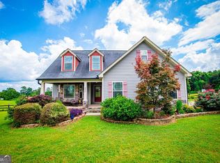 225 Hilltop Rd, Roopville, GA 30170