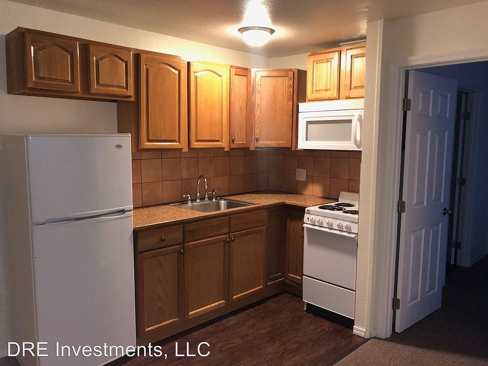 1st image of 914 16th Ave APT 5