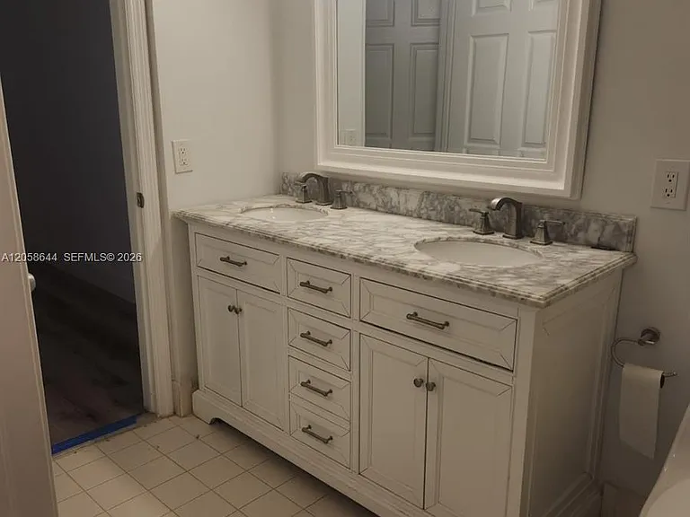 7085 Nova Dr #102 — Photo 6