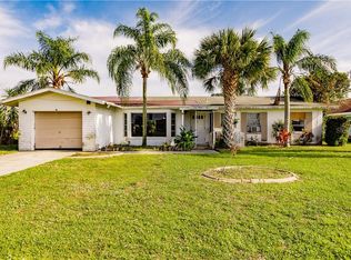 49 Oakland Hills Ct, Rotonda West, FL 33947