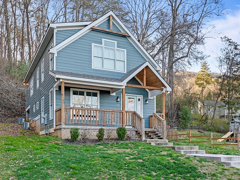 5721 Alabama Ave — Photo 3