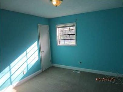 5th image of 179 Belmont Ln