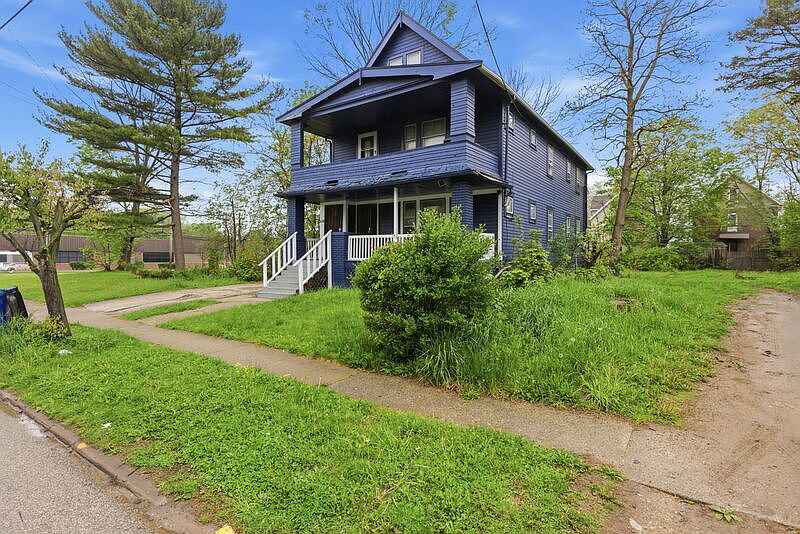 1st image of 11617 Forest Ave