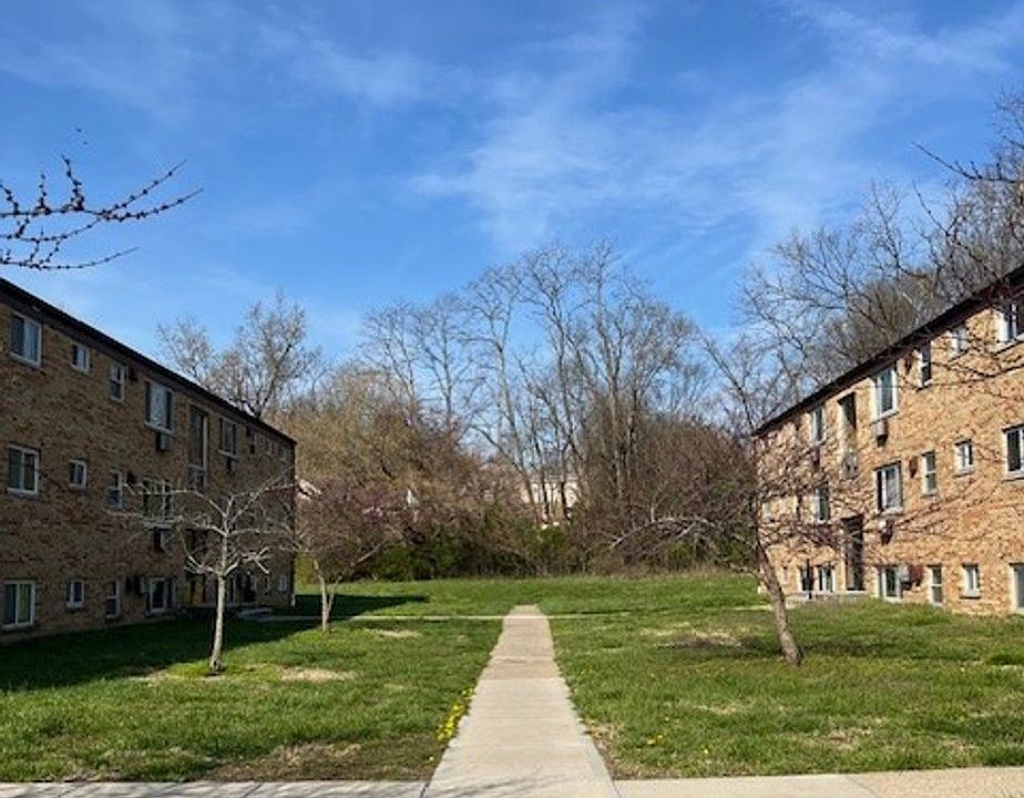 1st image of 463-467 Pedretti Ave #467-12