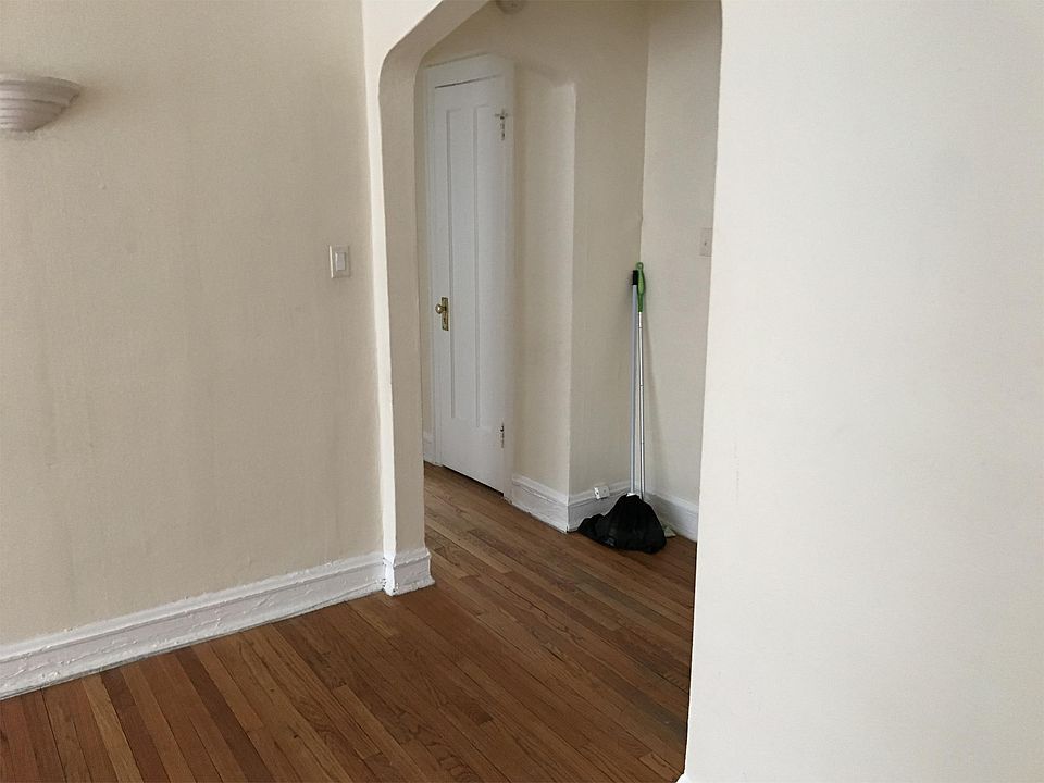 1st image of 6441 N Richmond St APT 2E