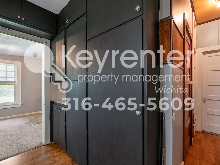 325 N Tracy St — Photo 19