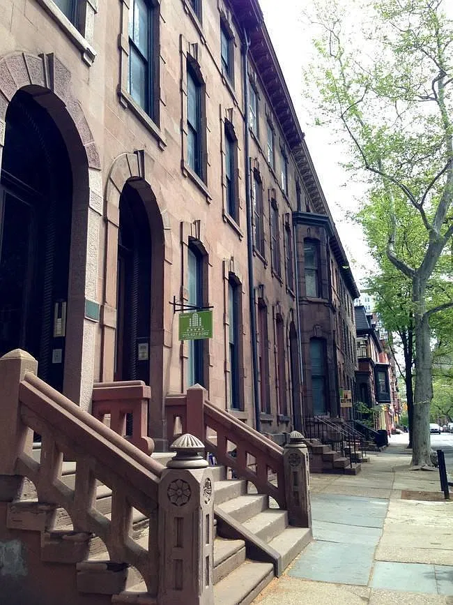Studio, 280 sqft, $1,150 — Photo 2