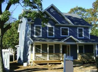 91 Pardee Ave, Islip, NY 11751