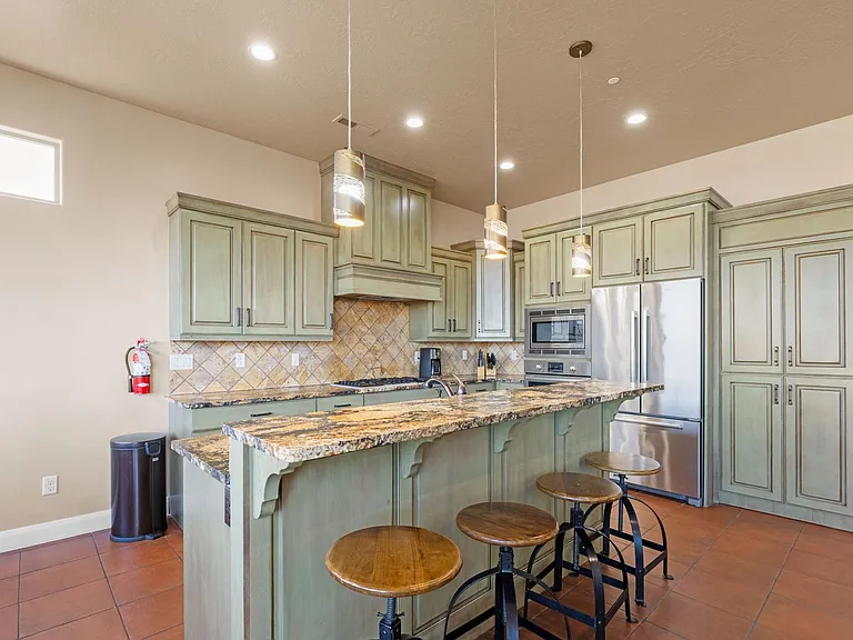 3193 S 4900 W — Photo 25