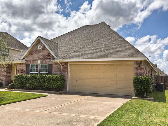 2nd image of 3706 Banyan Wood Way