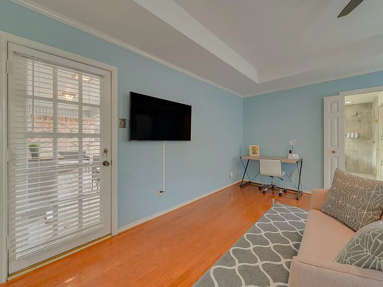 1507 Broadmoor Dr — Photo 16