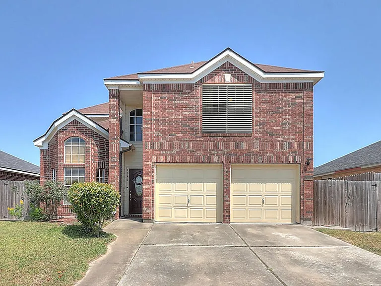 7846 Falcon Dr — Photo 3