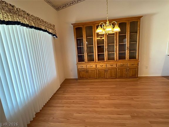 5th image of 741 Mesa Springs Dr