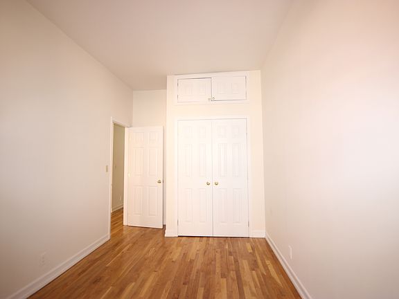 4th image of 208 W 104th St APT 2A