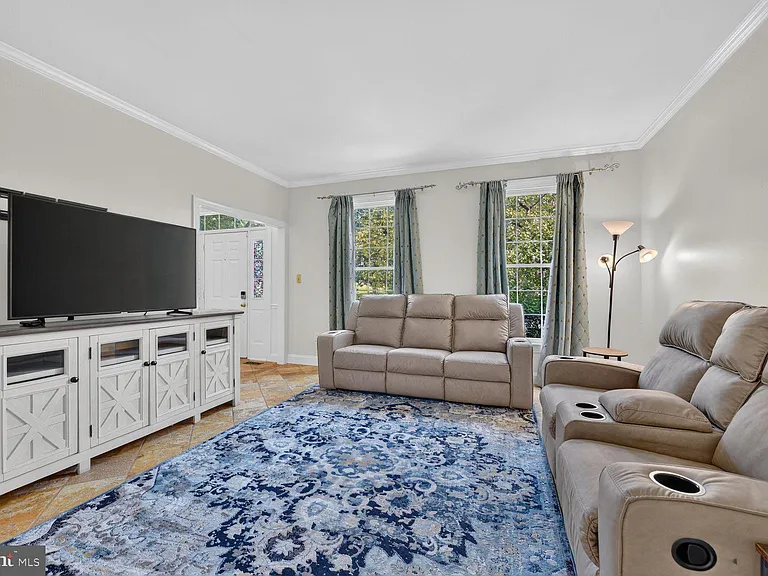 380 Clagett St SW — Photo 8