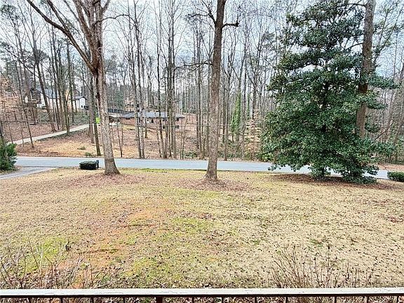 4th image of 4707 Windsor Dr SW