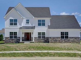 737 Alten Ct, Avon Lake, OH 44012
