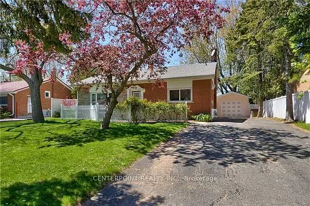 287 Kent Cres — Photo 1