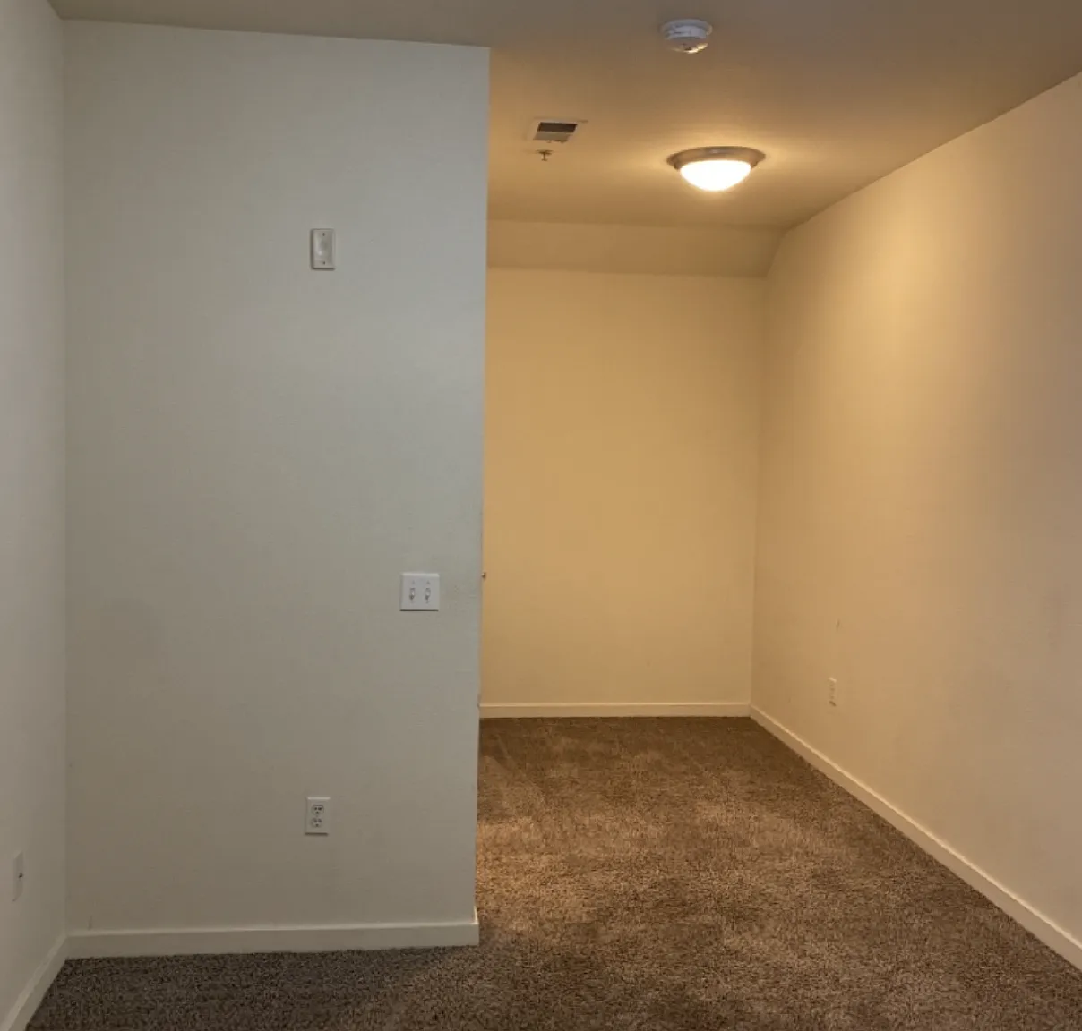 4100 Albion St — Photo 2