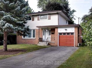 32 Conlins Rd, Toronto, ON M1C 1C3