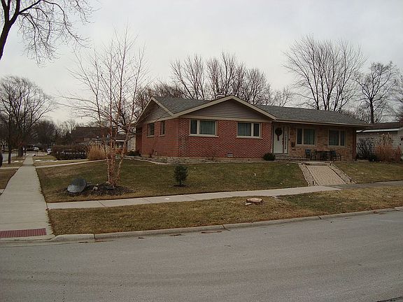2nd image of 1509 N Fernandez Pl