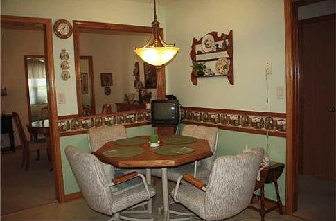 4th image of 3921 Oak Trail Dr