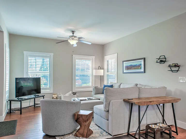 23 Roxboro Dr — Photo 4