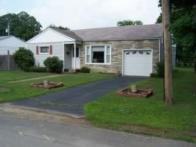 105 Avenue P, Matamoras, PA, 18336