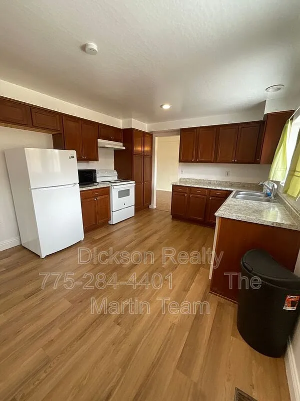 4 bed, 3.0 bath, 2084 sqft, $2,750 — Photo 3