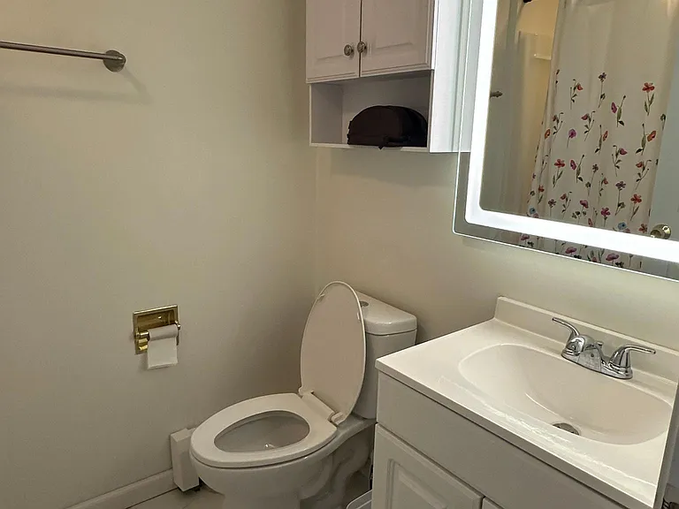 215 Eastern Heights Dr #1 — Photo 6