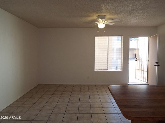 5th image of 954 N Revere Unit 102