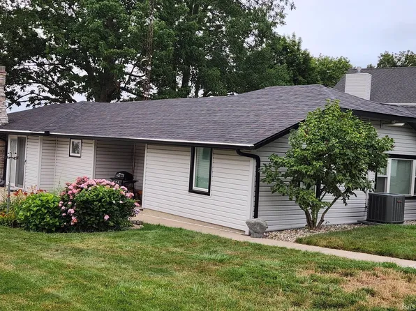 4890 S 930 E, Wolcottville, IN 46795